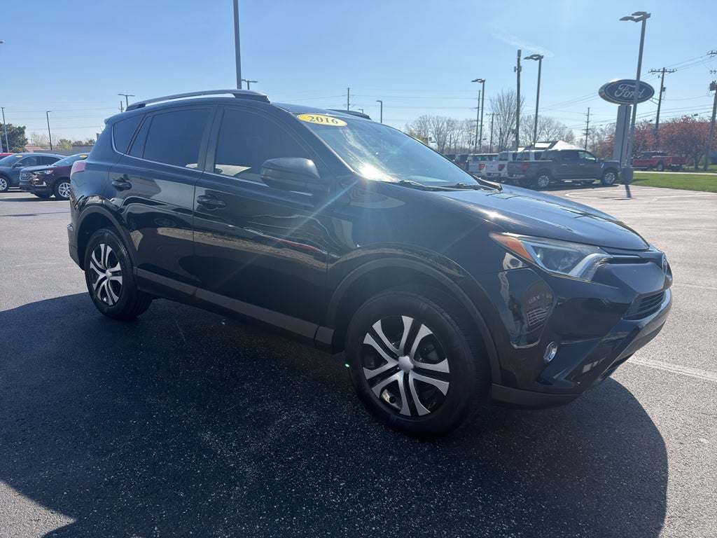 2016 Toyota RAV4 LE
