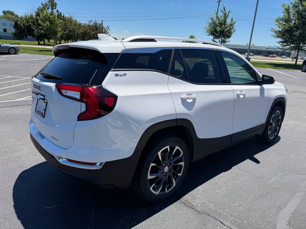 2022 GMC Terrain SLT
