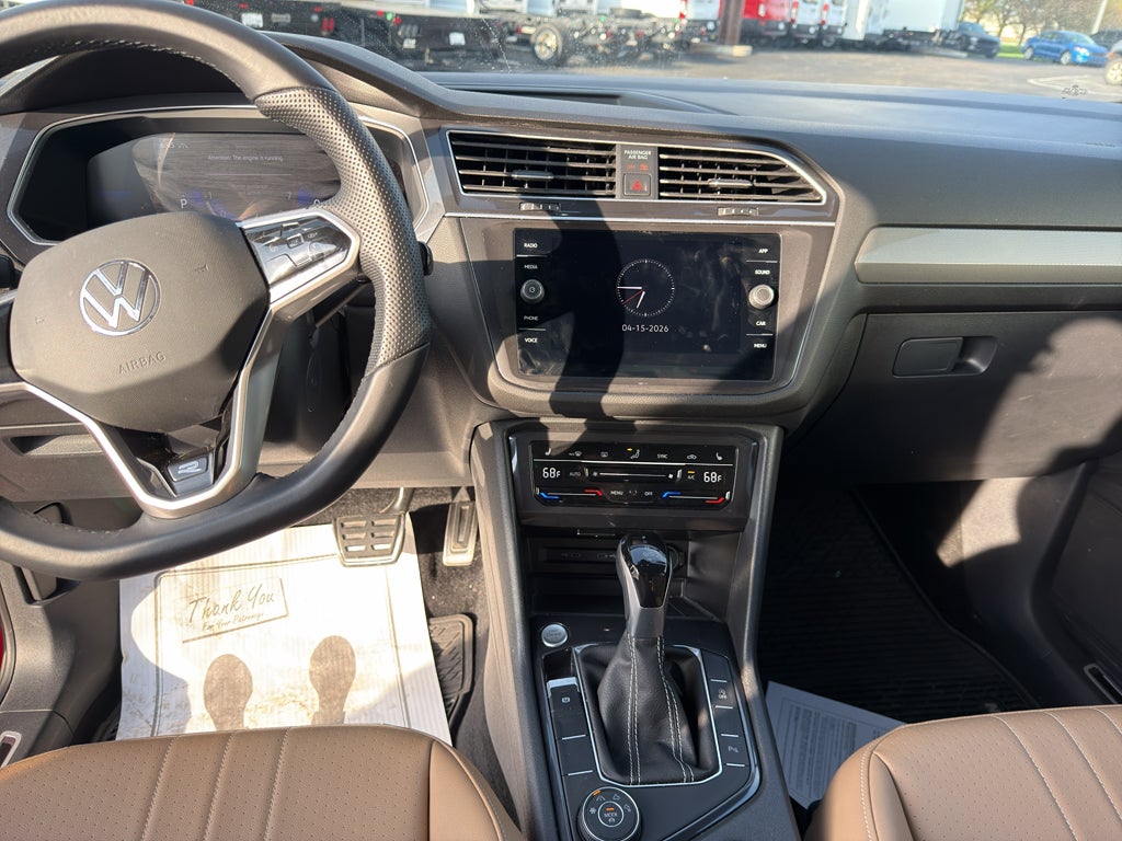 2024 Volkswagen Tiguan SE R-Line Black