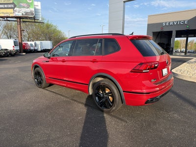 2024 Volkswagen Tiguan SE R-Line Black