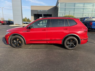 2024 Volkswagen Tiguan SE R-Line Black