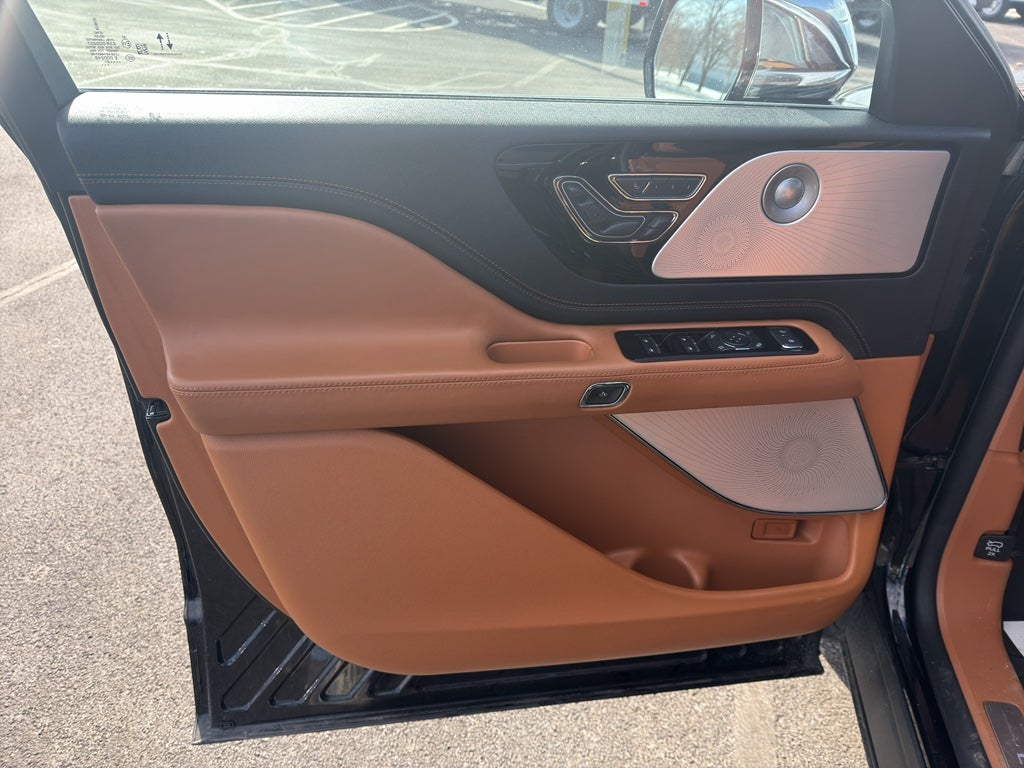 2021 Lincoln Aviator Black Label