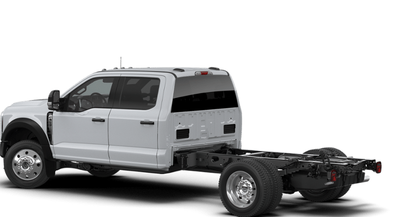 2026 Ford Chassis Cab F-450® LARIAT®