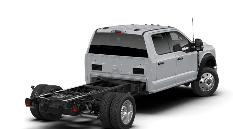 2026 Ford Chassis Cab F-450® LARIAT®