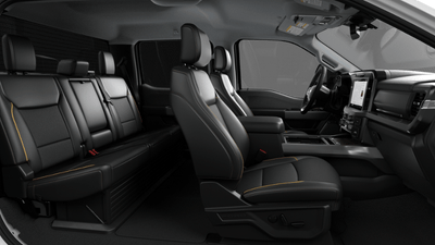 2027 Ford Chassis Cab F-350® LARIAT®